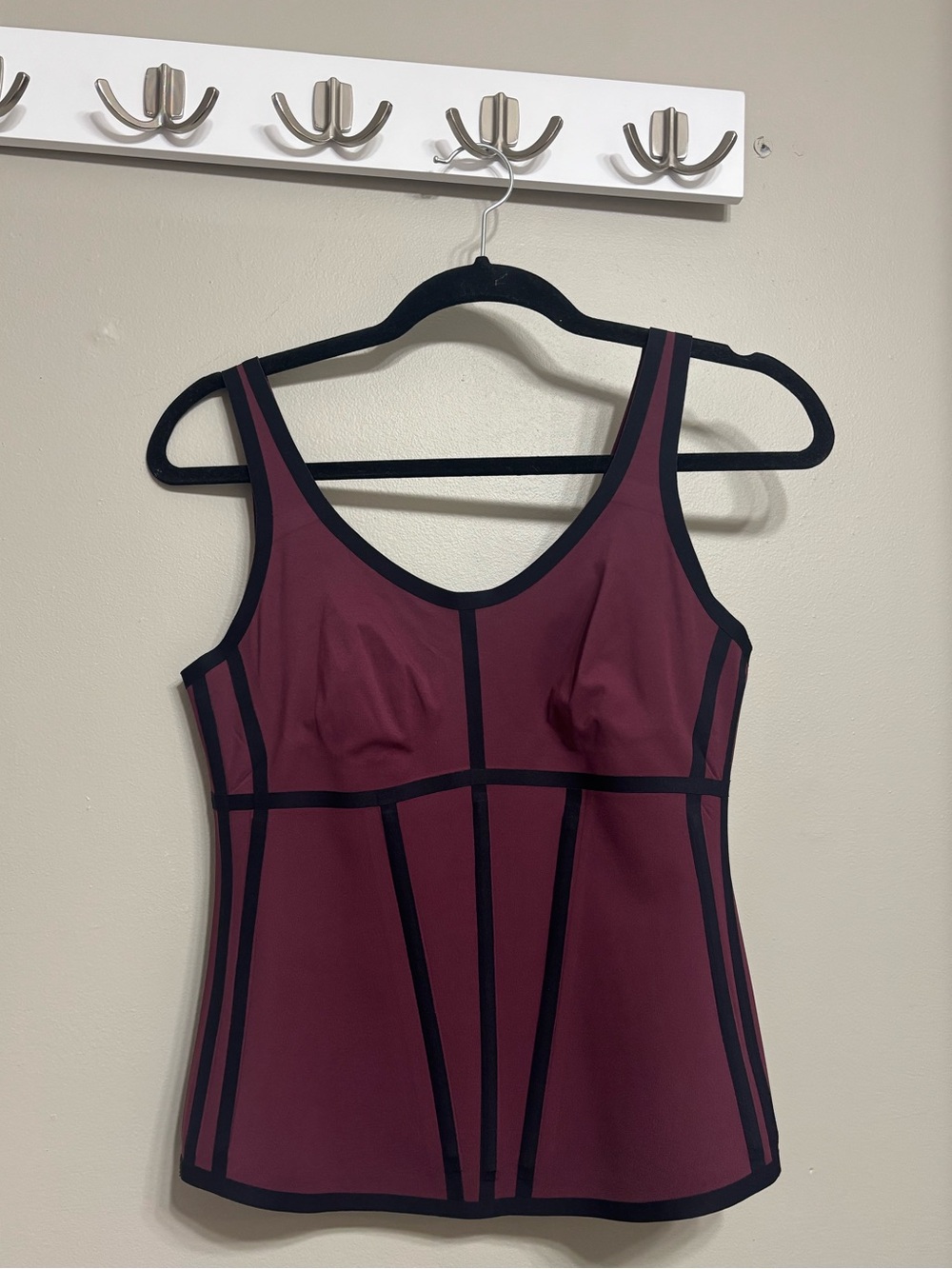 Honeylove Bondless Shapewear Tank. Womens size medium